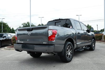2024 Nissan TITAN Crew Cab SV 4x2