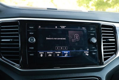 2023 Volkswagen Atlas Cross Sport 2.0T SE w/Technology