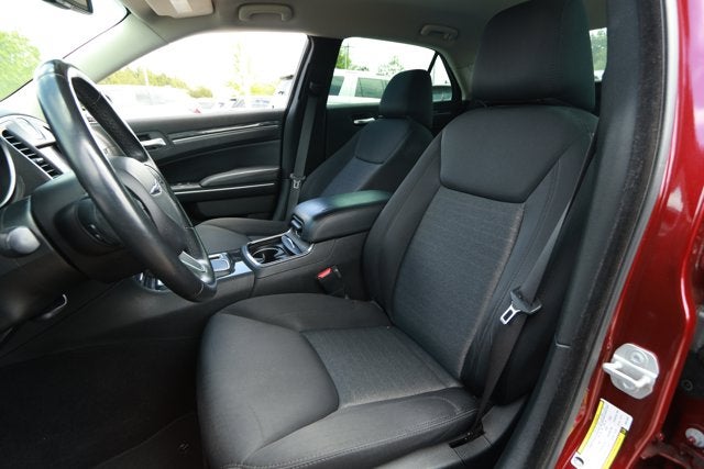 2019 Chrysler 300 Touring