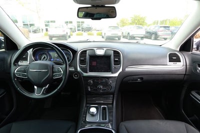2019 Chrysler 300 Touring
