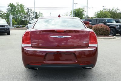 2019 Chrysler 300 Touring