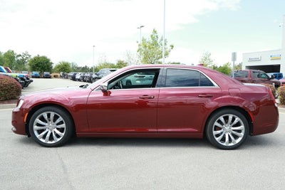 2019 Chrysler 300 Touring