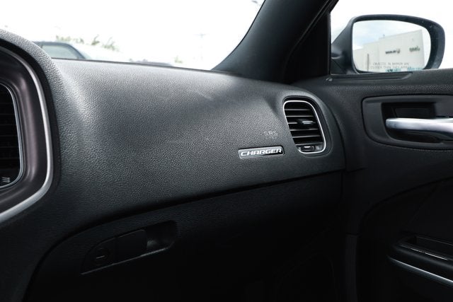 2022 Dodge Charger SXT RWD