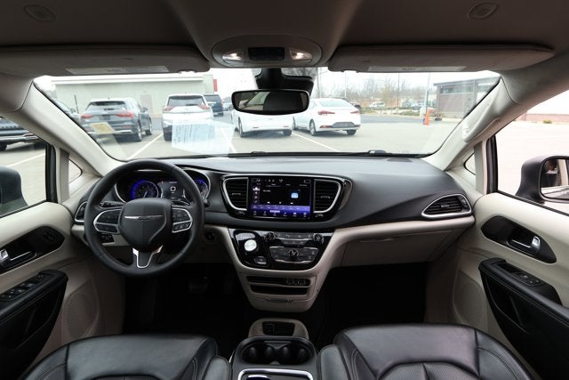 2026 Chrysler Voyager VOYAGER LX