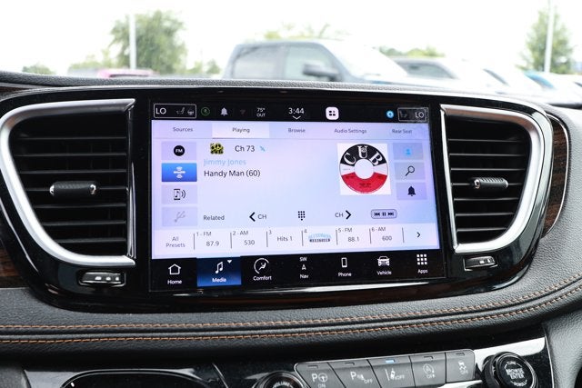 2022 Chrysler Pacifica Pinnacle