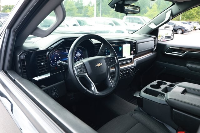 2025 Chevrolet Silverado 1500 4WD Crew Cab Standard Bed LT