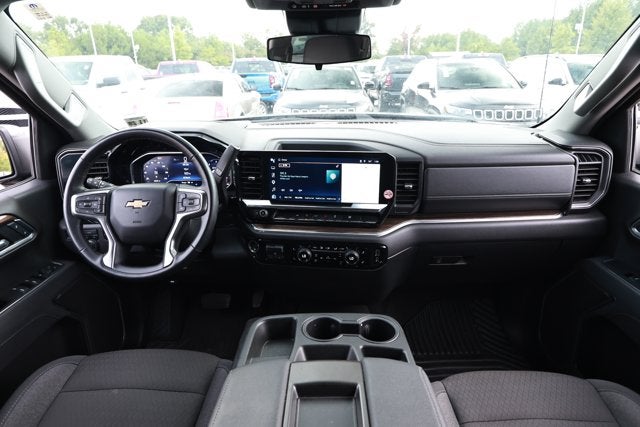2025 Chevrolet Silverado 1500 4WD Crew Cab Standard Bed LT