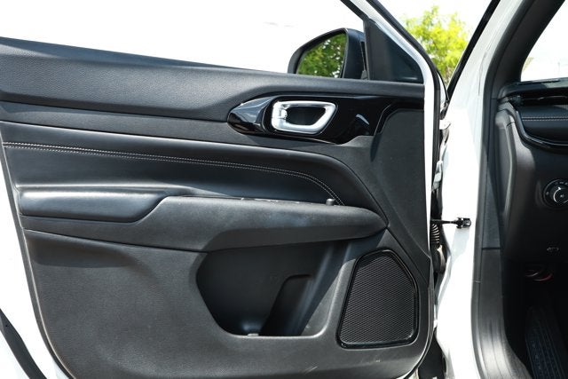 2022 Jeep Compass Altitude FWD