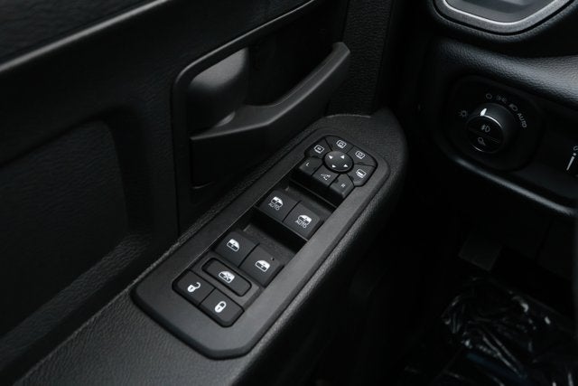 2026 RAM Ram 2500 RAM 2500 WARLOCK CREW CAB 4X4 6'4' BOX