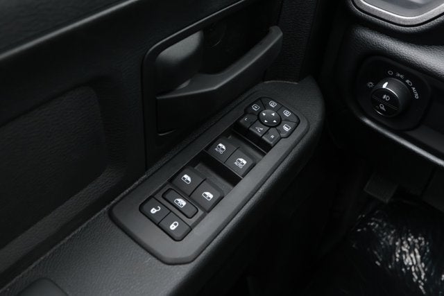 2026 RAM Ram 2500 RAM 2500 WARLOCK CREW CAB 4X4 6'4' BOX