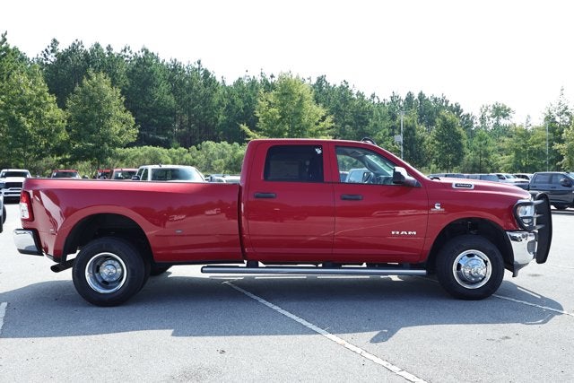 2020 RAM 3500 Tradesman Crew Cab 4x4 8' Box