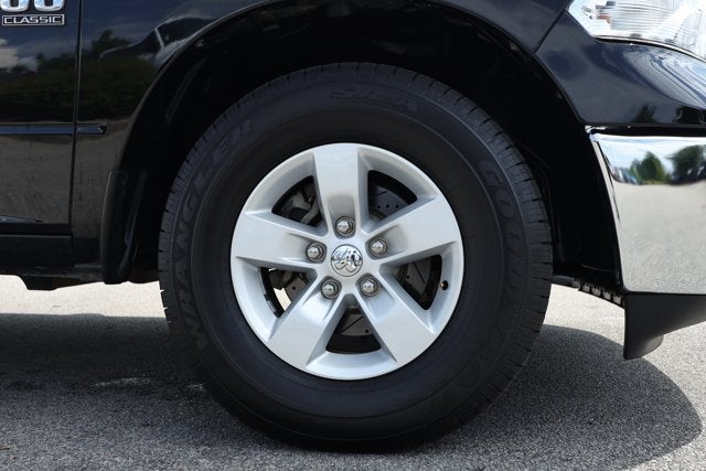 2020 RAM 1500 Classic Tradesman Crew Cab 4x2 5'7' Box