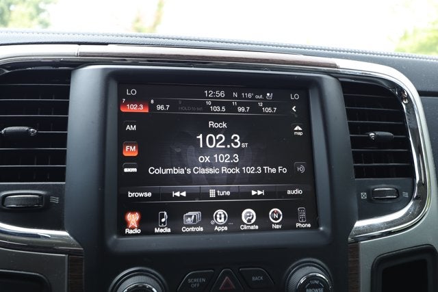 2017 RAM 2500 Laramie Crew Cab 4x4 6'4' Box
