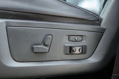 2017 RAM 2500 Laramie Crew Cab 4x4 6'4' Box