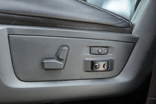 2017 RAM 2500 Laramie Crew Cab 4x4 6'4' Box