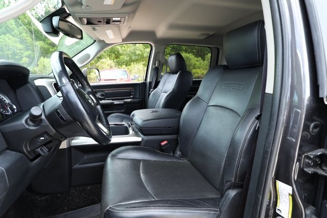 2017 RAM 2500 Laramie Crew Cab 4x4 6'4' Box