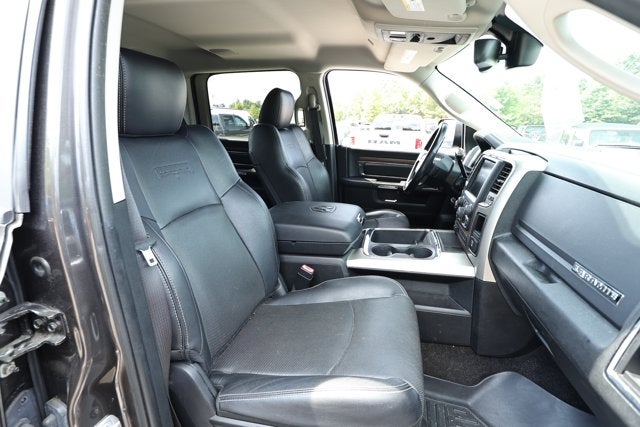 2017 RAM 2500 Laramie Crew Cab 4x4 6'4' Box