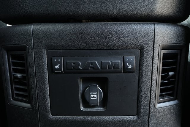 2017 RAM 2500 Laramie Crew Cab 4x4 6'4' Box