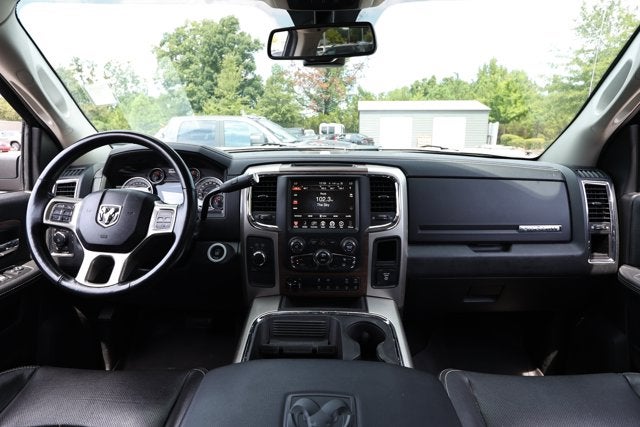 2017 RAM 2500 Laramie Crew Cab 4x4 6'4' Box