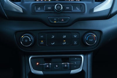 2024 GMC Terrain FWD SLE