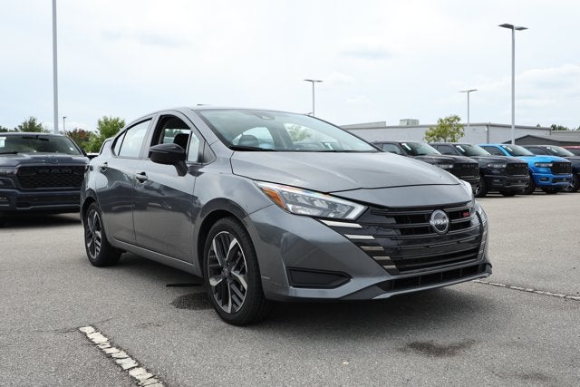 2024 Nissan Versa 1.6 SR