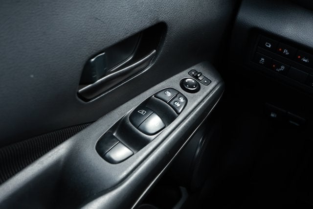 2024 Nissan Kicks S Xtronic CVT
