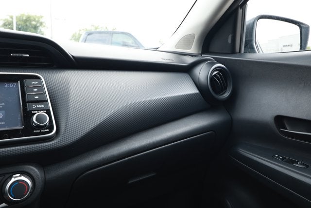 2024 Nissan Kicks S Xtronic CVT