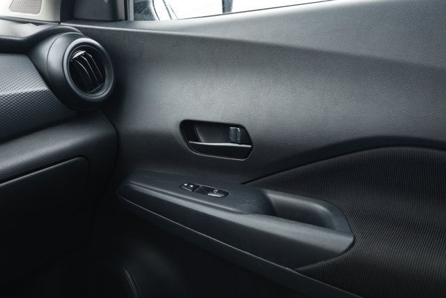 2024 Nissan Kicks S Xtronic CVT