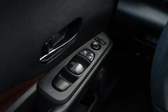 2024 Nissan Kicks SR Xtronic CVT