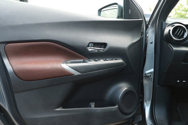 2024 Nissan Kicks SR Xtronic CVT