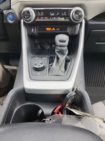 2021 Toyota RAV4 XLE Hybrid