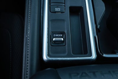 2024 Nissan Pathfinder SV FWD