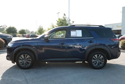2024 Nissan Pathfinder SV FWD