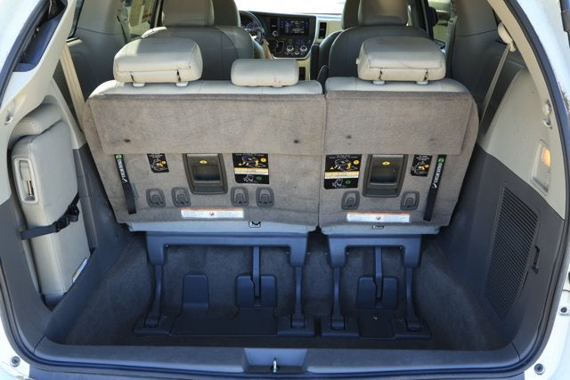 2017 Toyota Sienna XLE 8 Passenger