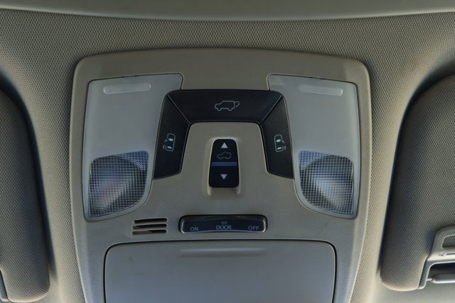 2017 Toyota Sienna XLE 8 Passenger