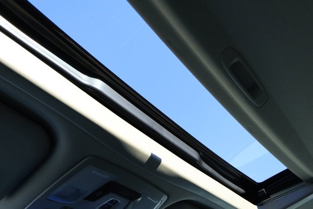 2017 Toyota Sienna XLE 8 Passenger