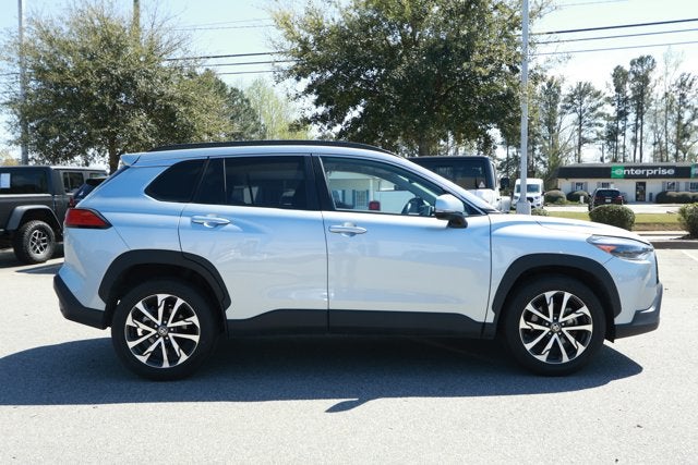 2024 Toyota Corolla Cross XLE