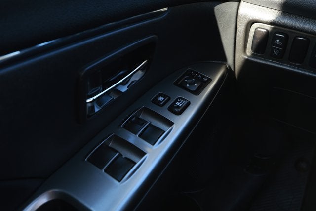 2024 Mitsubishi Outlander Sport SE