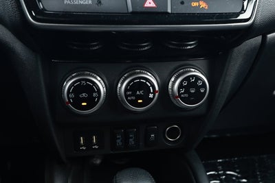 2024 Mitsubishi Outlander Sport SE