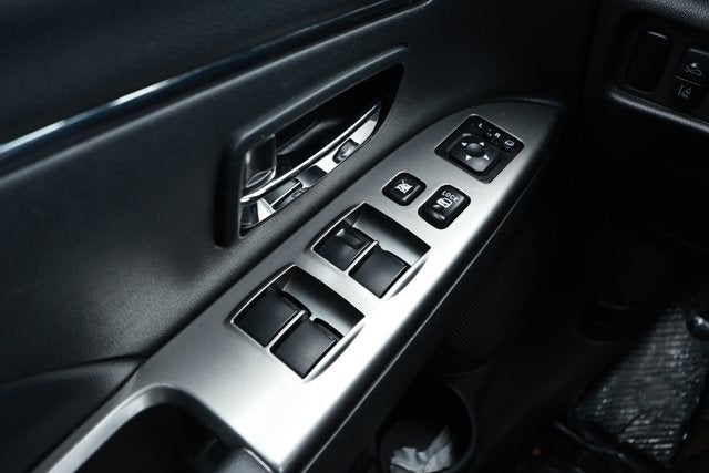 2024 Mitsubishi Outlander Sport SE