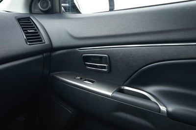 2024 Mitsubishi Outlander Sport SE