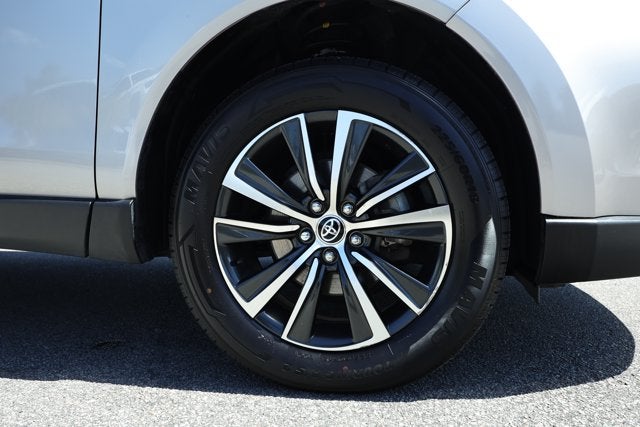 2023 Toyota Venza LE