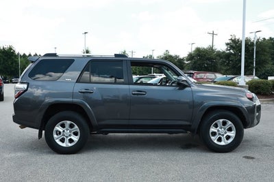 2022 Toyota 4Runner SR5