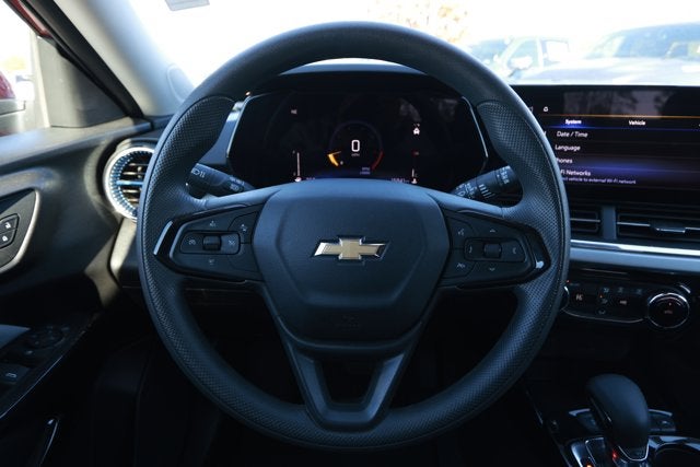 2025 Chevrolet Trax FWD LT