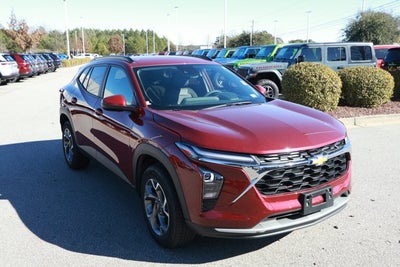 2025 Chevrolet Trax FWD LT