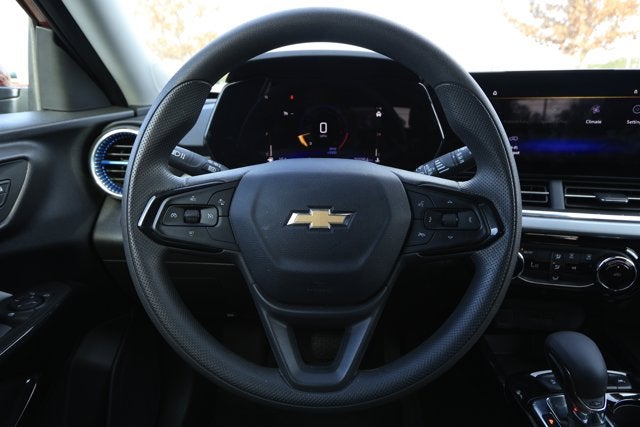 2025 Chevrolet Trax FWD LT