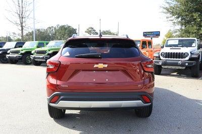 2025 Chevrolet Trax FWD LT