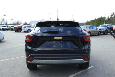 2025 Chevrolet Trax FWD LT