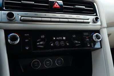 2025 Genesis G70 2.5T RWD