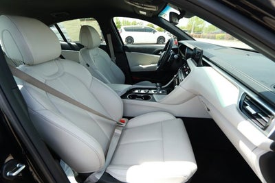 2025 Genesis G70 2.5T RWD